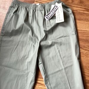 Olive green nwt women  pants retro